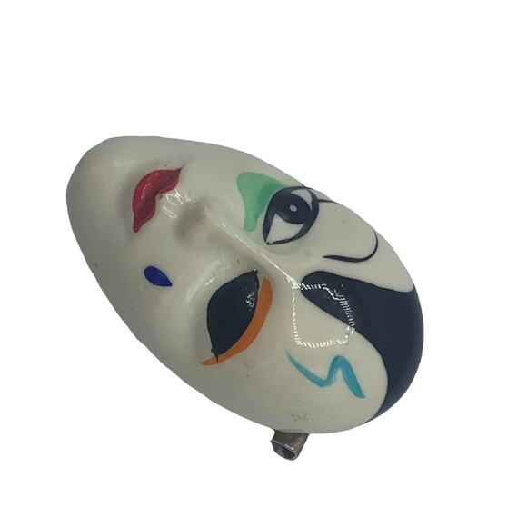 Vintage NANCO Face Mask Pin 1970s Kabuki mask Chelsea Mass - Picture 3 of 12